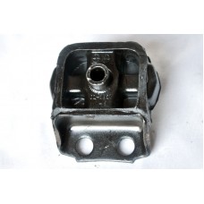 Engine Mounting (RH)